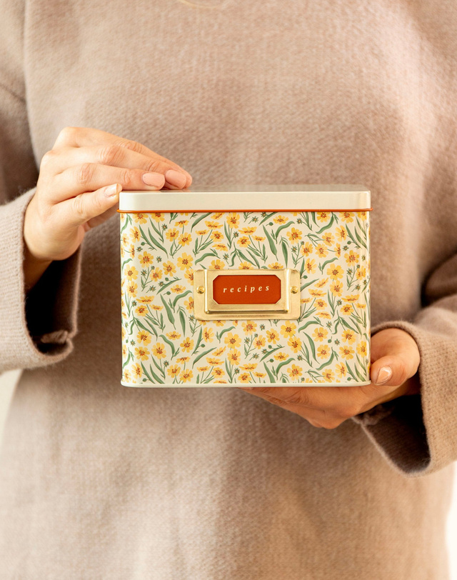 Goldenmane Tin Recipe Box, 3 of 6