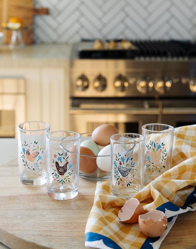 Brahma Chicken Folk Floral 6oz Mini Juice Glass, 2 of 3