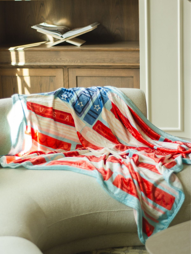 USA American Flag Books Fleece Throw Blanket, 3 of 8