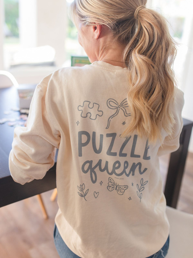 Puzzle Queen Sweatshirt - Ivory, 2 of 4