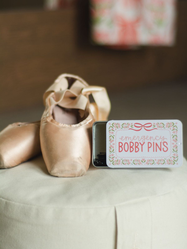 Emergency Bobby Pins Travel Tin, 8 of 8