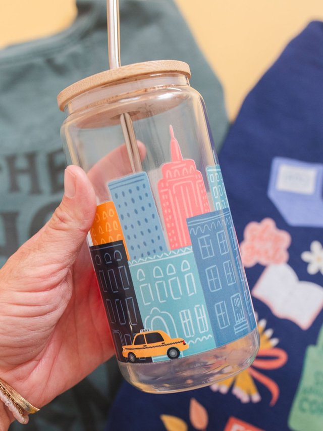 City Skyline & Taxi Cab Glass Can, 4 of 5