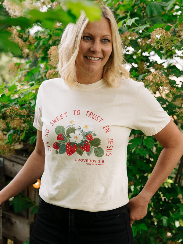 Tis So Sweet To Trust In Jesus Strawberry Faith Tee - Ivory, 3 of 5