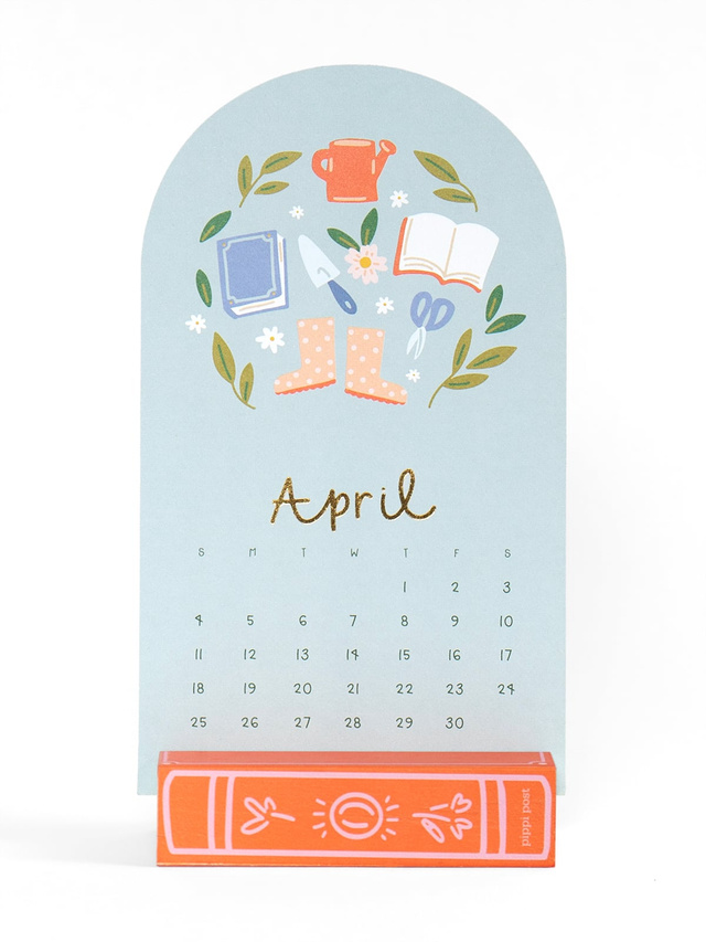 Book Lover's 2027 Mini Desk Calendar with Wooden Block, 9 of 10