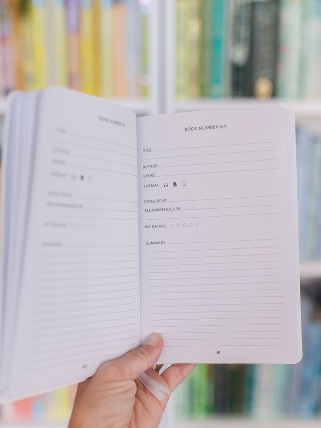 Reading & Book Tracker Mini Journal , 4 of 8