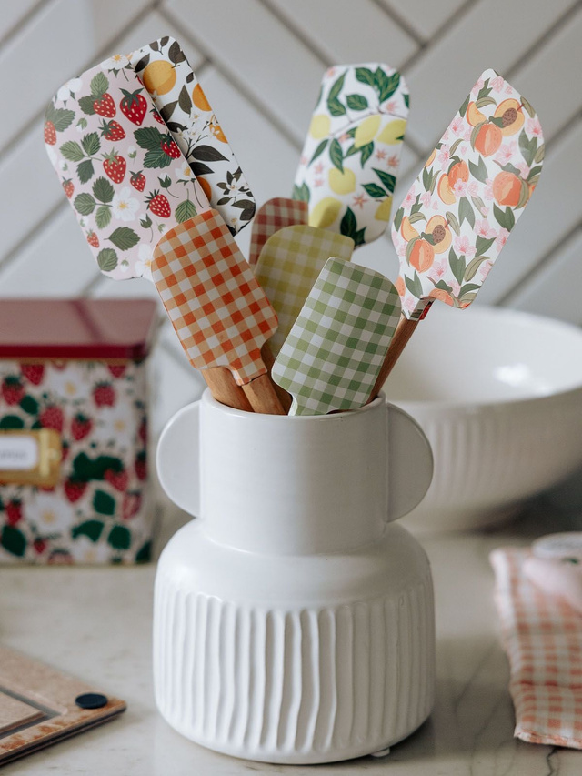 Chicken & Flowers Silicone Kitchen Spatulas - Set of 2, 5 of 7