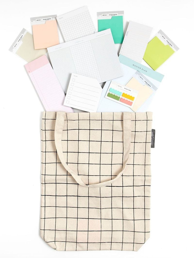 Grid Tote, 2 of 4