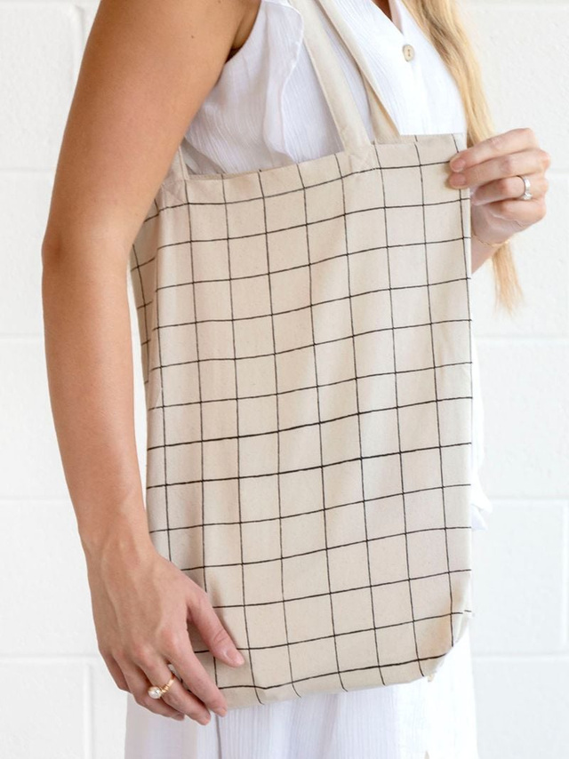 Grid Tote, 3 of 4