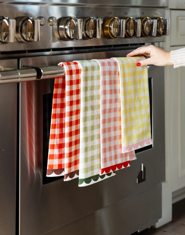 Green Gingham Scalloped Tea Towel, 10 of 11