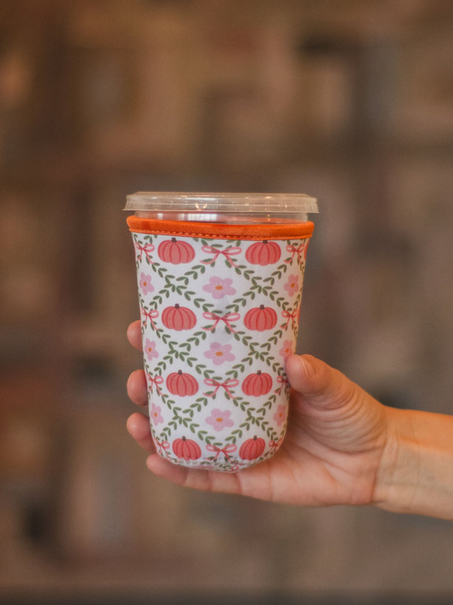 Pumpkins & Florals Fall Drink Sleeve, 3 of 5