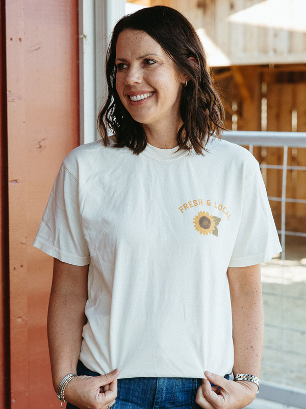 Sunflower Field Farmers Market Tee - Ivory, 2 of 5
