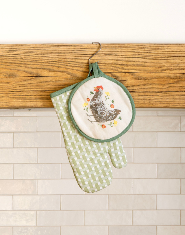 Spring Chicken Gingham Pot Holder Set, 3 of 4