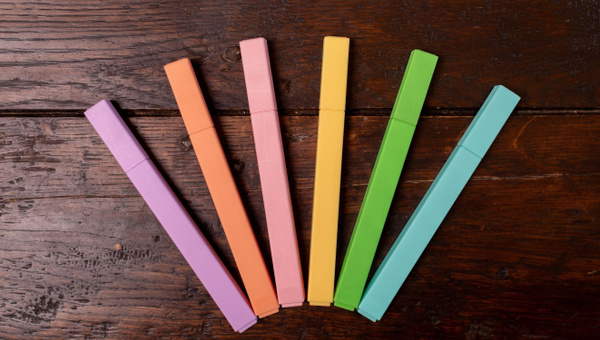 Radiant Highlights – Bible Study Highlighter Set of 6 Colors, 3 of 4