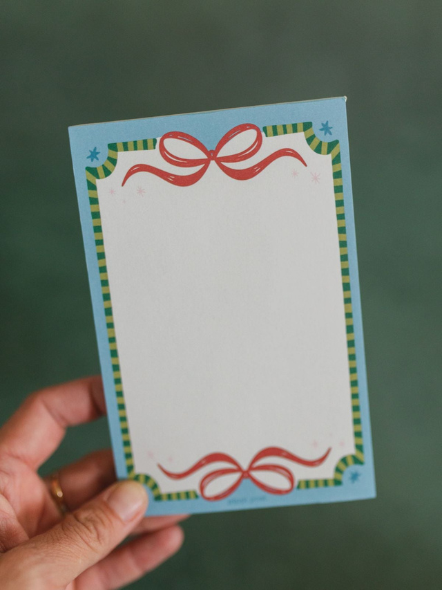 Christmas Coquette Bows 4×6 Notepad, 1 of 2