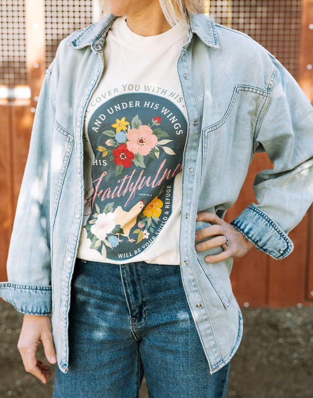 Chicken Faith Tee - Ivory, 3 of 5