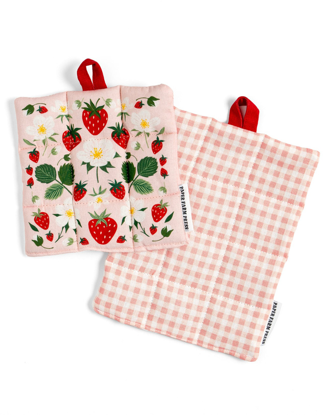 Strawberry Patch Pot Holder Set, 1 of 1