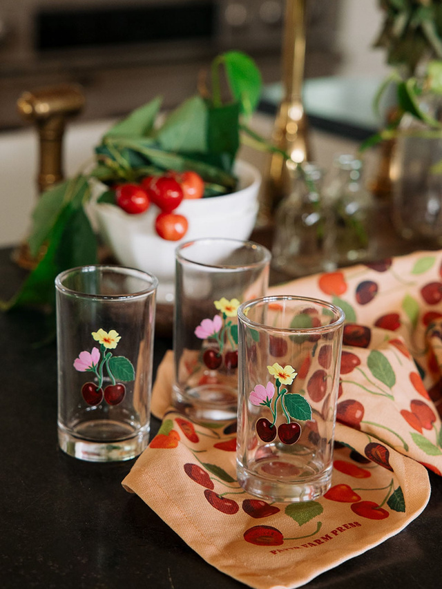 Cherry Grove Floral Mini Juice Glass Set, 3 of 6