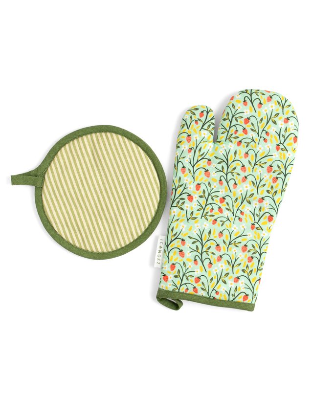 Strawberry Meadow Pot Holder Set, 4 of 4