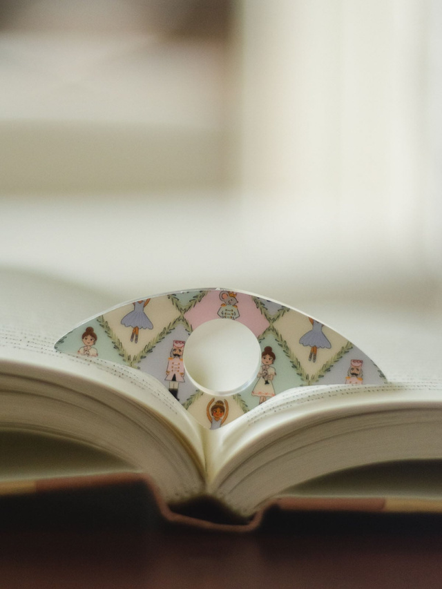 The Nutcracker Christmas Thumb Book Page Holder, 1 of 7