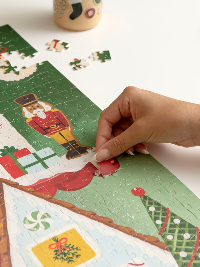 Gingerbread Village - 500 Piece Holiday Jigsaw Puzzle, 7 of 7