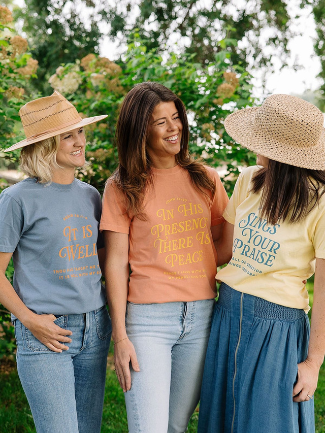In His Presence There Is Peace Faith Tee - Terracotta, 3 of 5