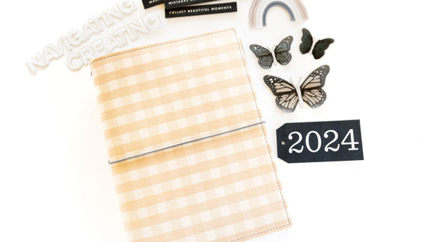 Gingham Pleather Folio, 4 of 4