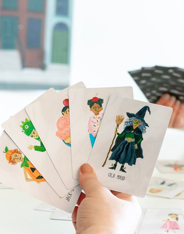 Trick-Or-Treaters Old Maid Card Game, 3 of 6