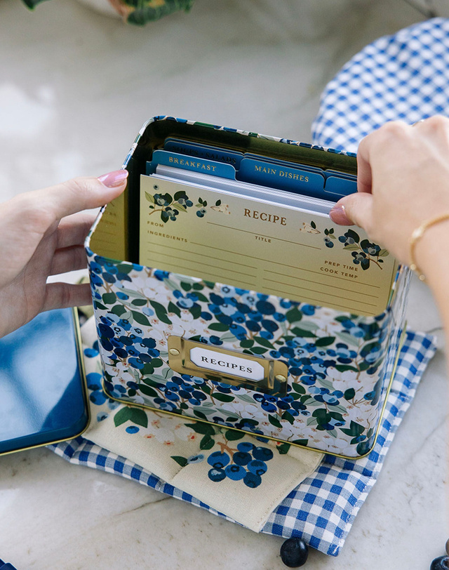 Blueberry Field Tin Recipe Box, 2 of 6