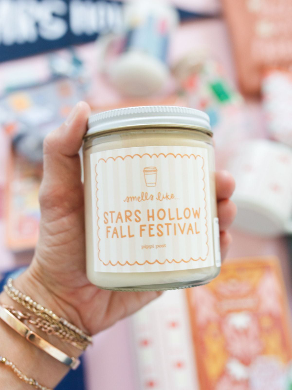 Stars Hollow Fall Festival Scented Soy Hand-Poured Candle, 1 of 2