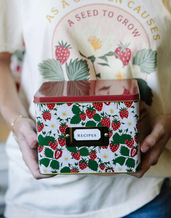 Strawberry Patch Tin Recipe Box , 4 of 5