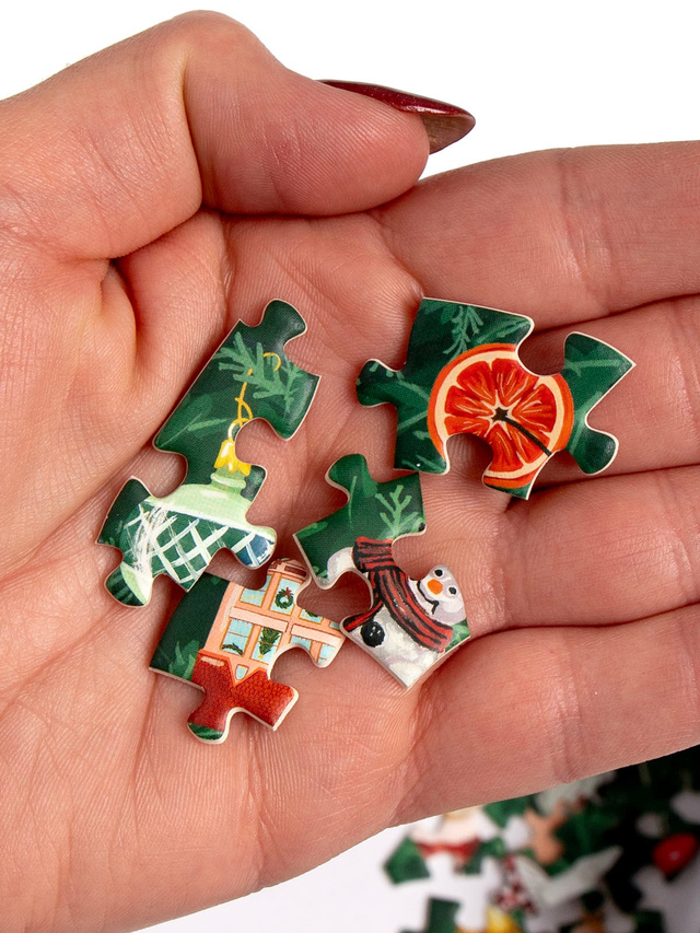 Christmas Tree - 500 Piece Shaped Jigsaw Puzzle, 5 of 5