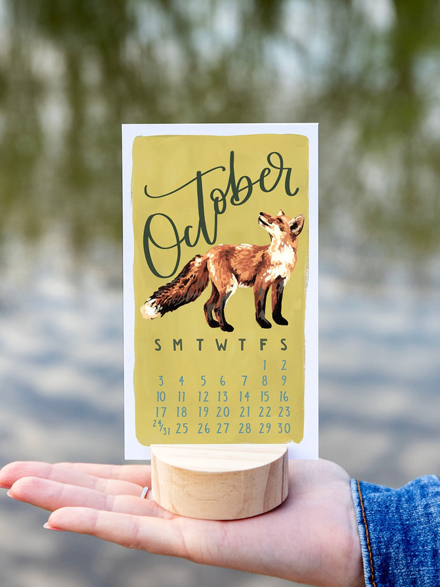 National Park Animals 2027 Mini Desk Calendar + Wooden Block, 8 of 10