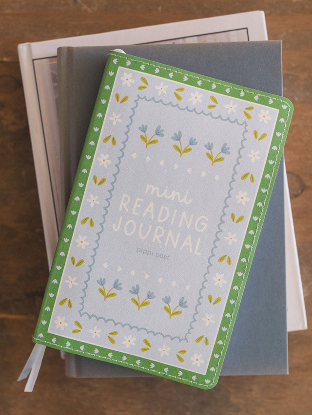 Reading & Book Tracker Mini Journal , 5 of 8