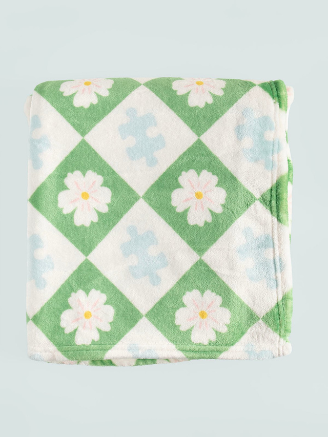 Puzzle Lover Floral Checkerboard Fleece Throw Blanket, 4 of 6