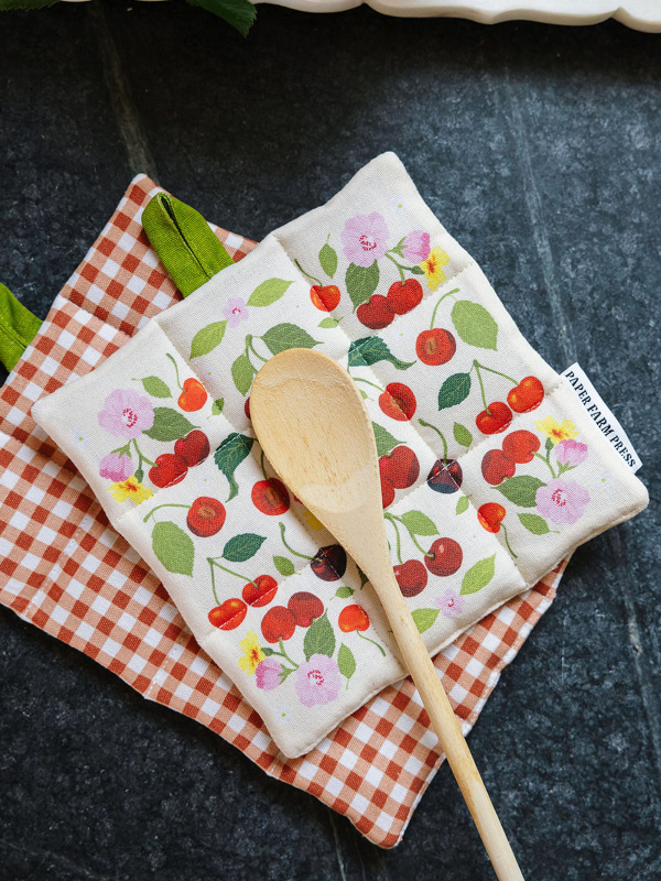 Cherry Grove Pot Holder Set, 2 of 5