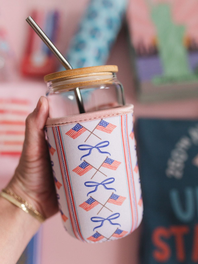 American Flags & Coquette Bows Drink Sleeve, 2 of 4